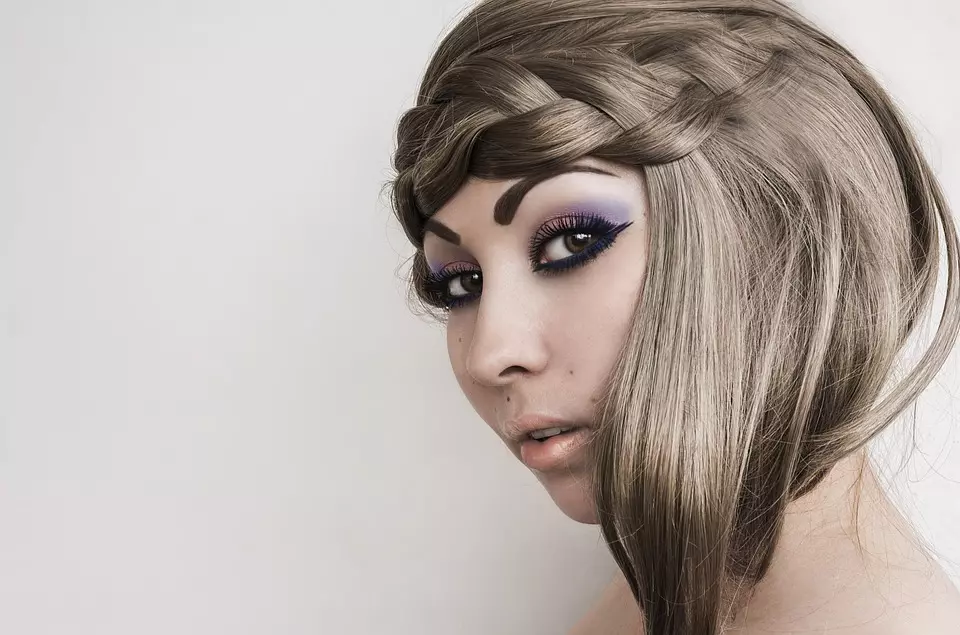 Frizerskisalonisvečanefrizure,Koprivnica1