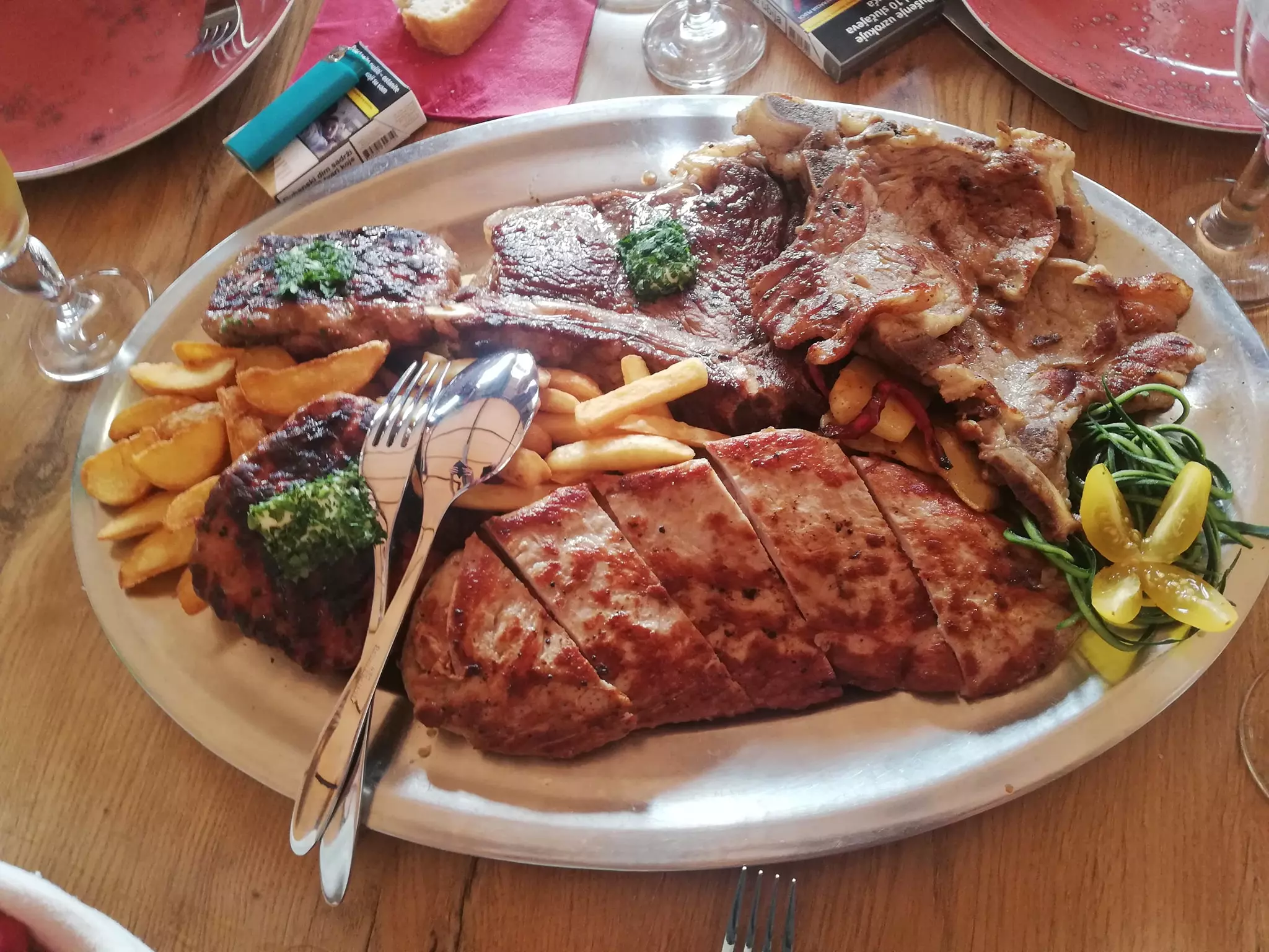 Vrhunski mesni specijaliteti s cateringom u gradu Zagrebu, Hrvatska